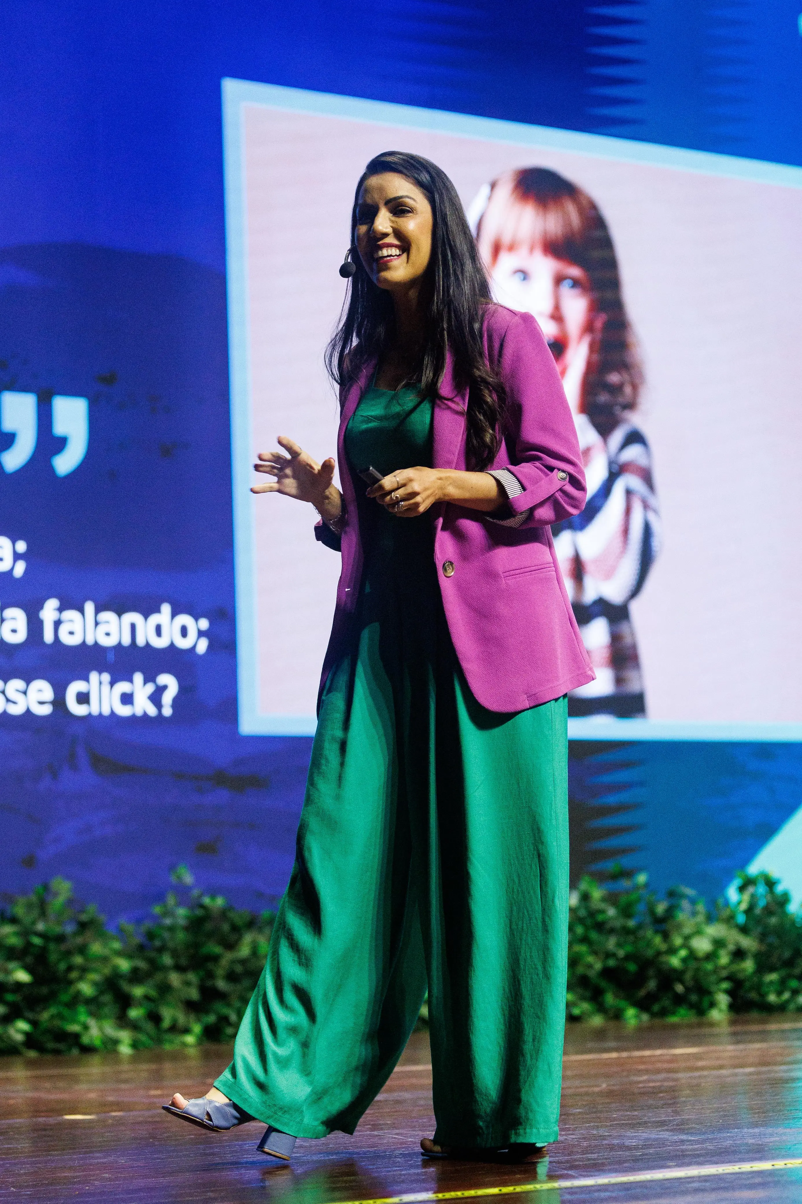 Letícia Silva ensinando o método